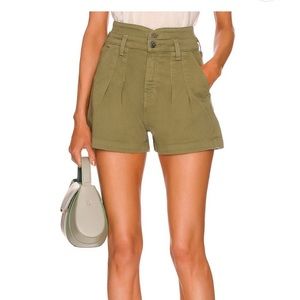 Veronica Beard Jaylen Shorts in clover size 24